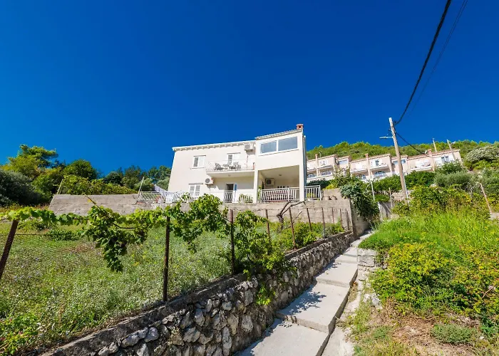 Gordana * Zaton (Dubrovnik-Neretva)